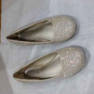𝅺HOT cakes glitter shoes little girls size 6